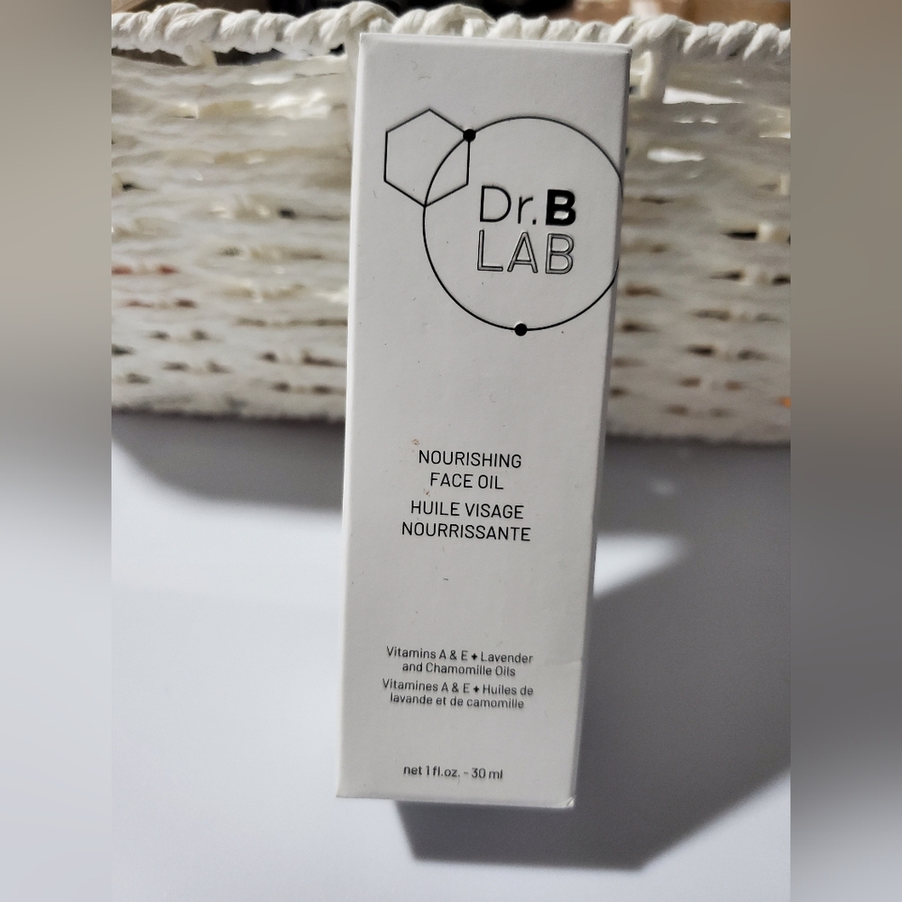 Dr. Brandt Nourishing Face Oil - White